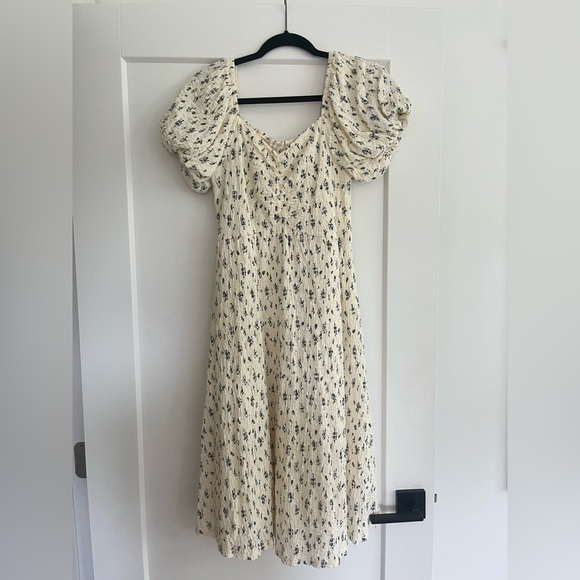 Bohme Aliotta Smocked Dress in Medium. - Picture 2 of 7